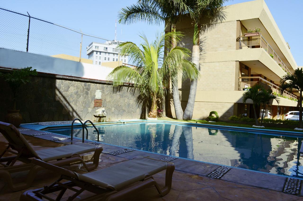 Best Western PLUS Plaza Florida&Tower Irapuato Exterior foto